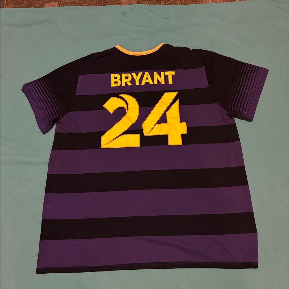 Kobe Bryant Kobe Bryant designer soccer jersey Laker colors size XXL - Picture 3 of 4